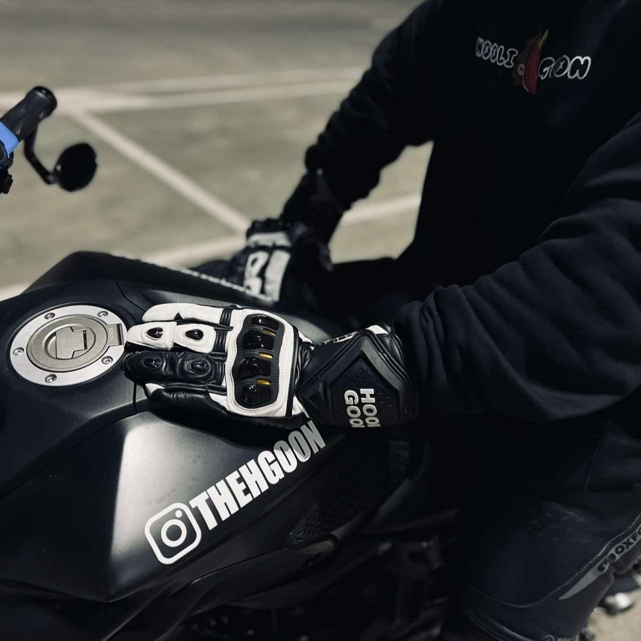 Race Ready Gloves - Black & White